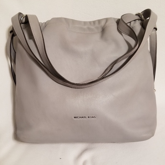 Michael Kors Handbags - Michael Kors Shoulder Bag
